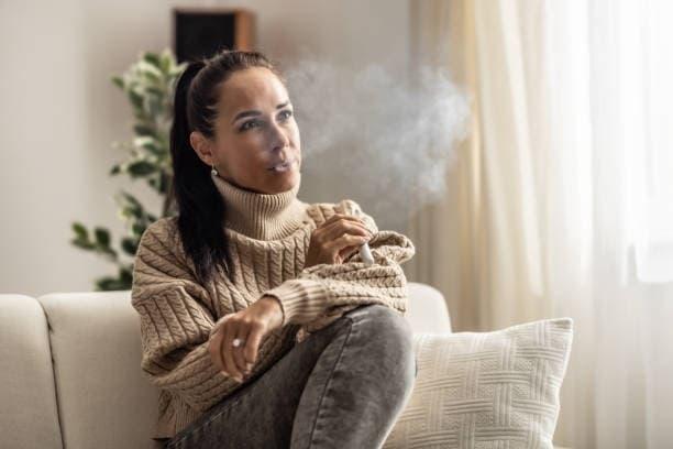 E-Sigara Explains electronic cigarettes vs cigarettes and What Smokers Need to Know About Health Cost and Flavor