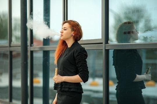 E-Cigarete health guide and is the vapor from electronic cigarettes harmful according to science and experts