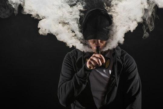 Einweg E-Zigarette consumer guide exploring e cigarettes and nicotine patches as practical smoking alternatives