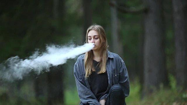 Latest insights into đá gà trực tiếp thomo hôm nay and why are e-cigarettes bad for users and communities